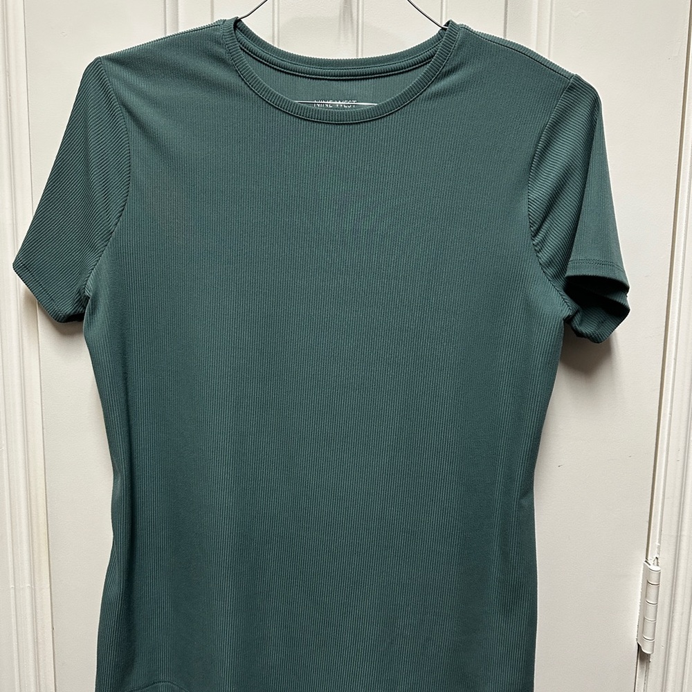 Classic Greenish Blue Teal Women's Top - Picture 1 of 2